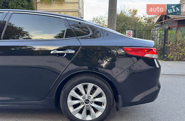 Седан Kia Optima 2017 в  фото 12 Седан Kia Optima 2017 в