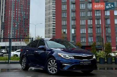 Седан Kia Optima 2018 в Киеве