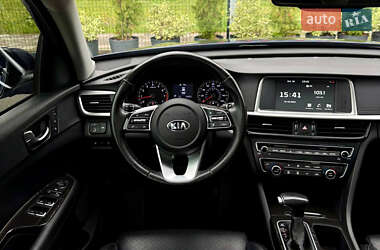 Седан Kia Optima 2018 в  фото 48 Седан Kia Optima 2018 в