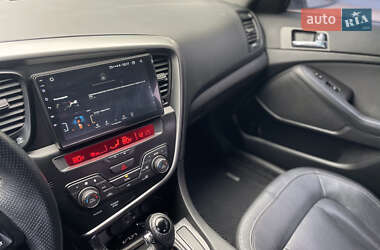 Седан Kia Optima 2012 в 