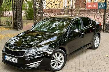 Седан Kia Optima 2012 в 