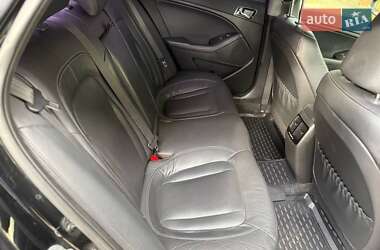 Седан Kia Optima 2012 в 