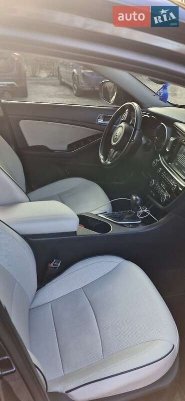 Седан Kia Optima 2014 в Харькове