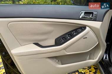 Седан Kia Optima 2013 в 