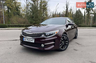 Седан Kia Optima 2015 в Харькове