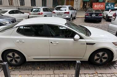 Седан Kia Optima 2013 в 