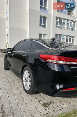 Седан Kia Optima 2016 в 
