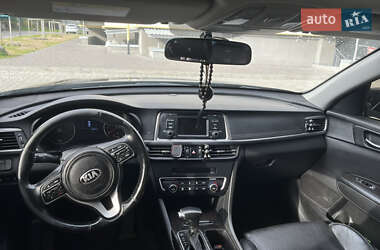 Седан Kia Optima 2016 в 