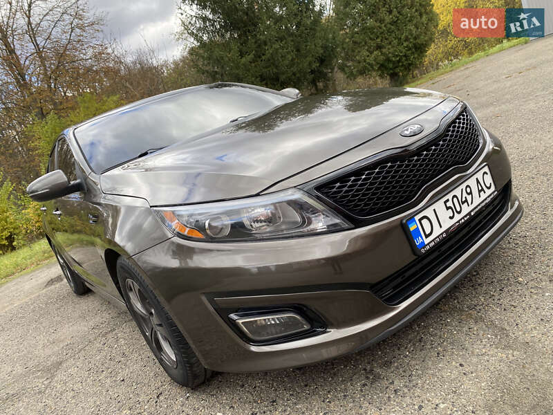 Седан Kia Optima 2013 в Бурштині