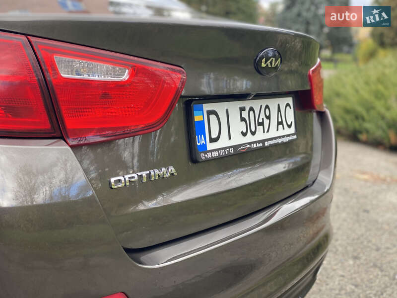 Седан Kia Optima 2013 в Бурштині