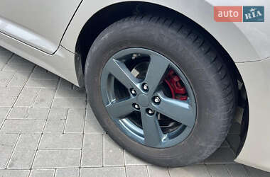 Седан Kia Optima 2015 в  фото 9 Седан Kia Optima 2015 в