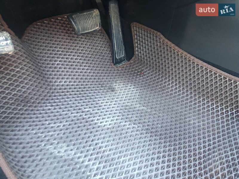 Седан Kia Optima 2014 в Роздільній