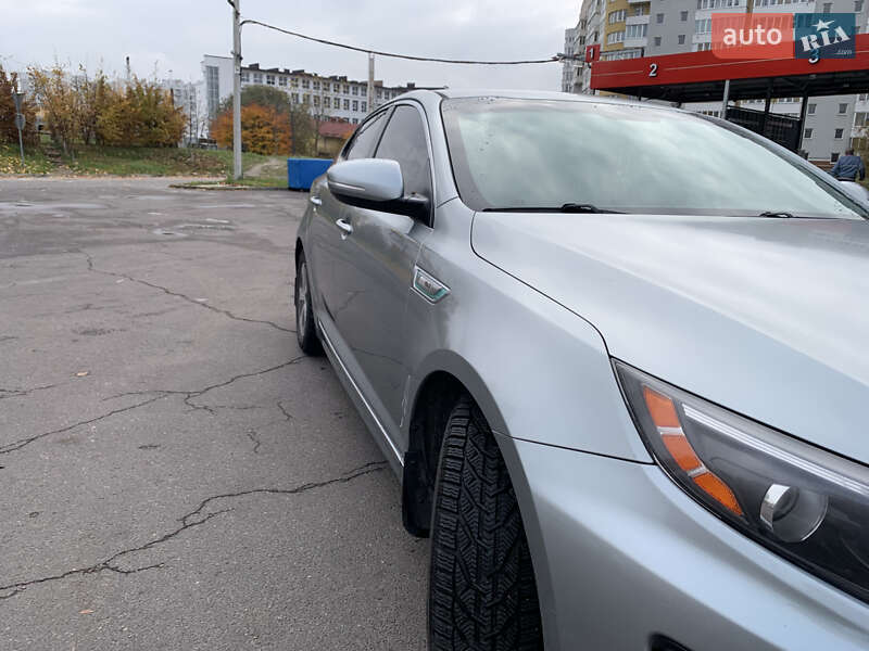 Седан Kia Optima 2014 в Львове
