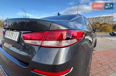 Седан Kia Optima 2019 в Киеве