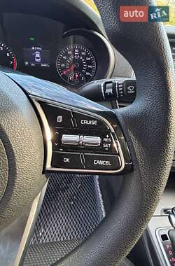 Седан Kia Optima 2019 в Киеве