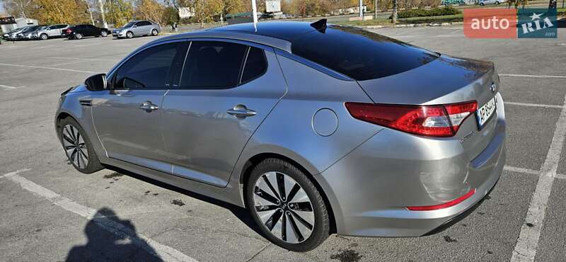 Седан Kia Optima 2012 в Запорожье