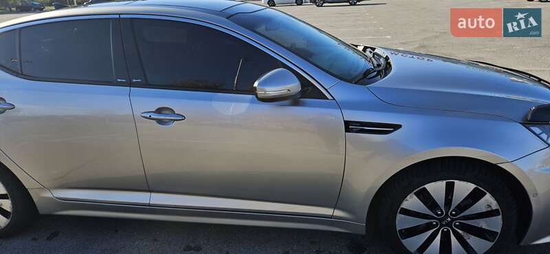 Седан Kia Optima 2012 в Запорожье