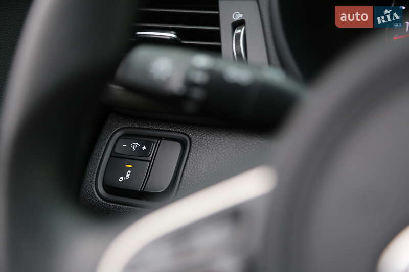 Седан Kia Optima 2017 в Киеве