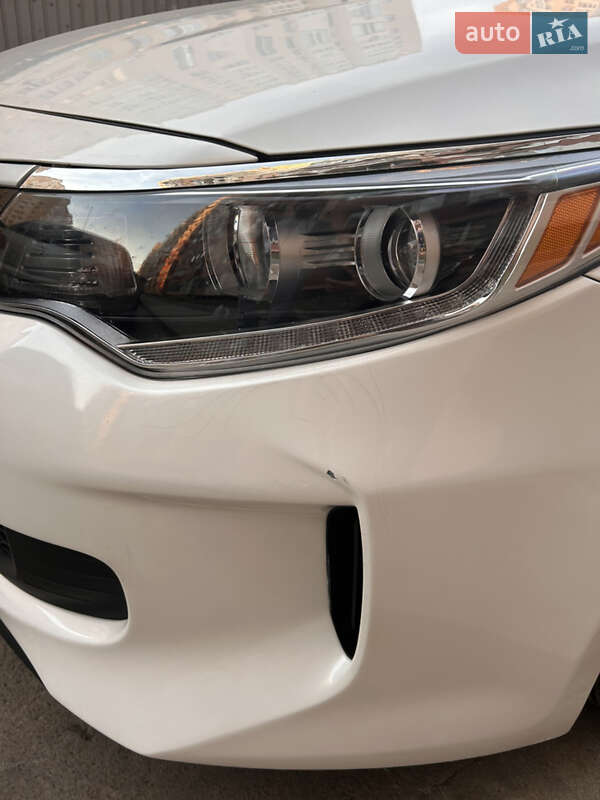 Седан Kia Optima 2017 в Одессе