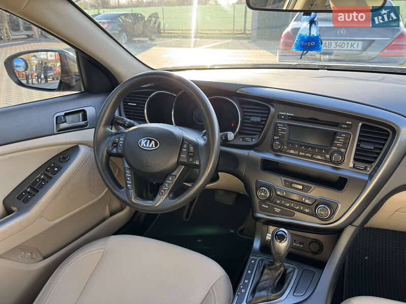 Седан Kia Optima 2013 в Виннице