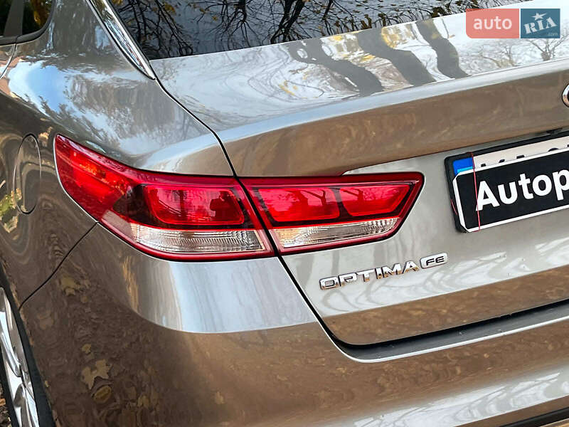Седан Kia Optima 2017 в Киеве фото 10 Седан Kia Optima 2017 в Киеве