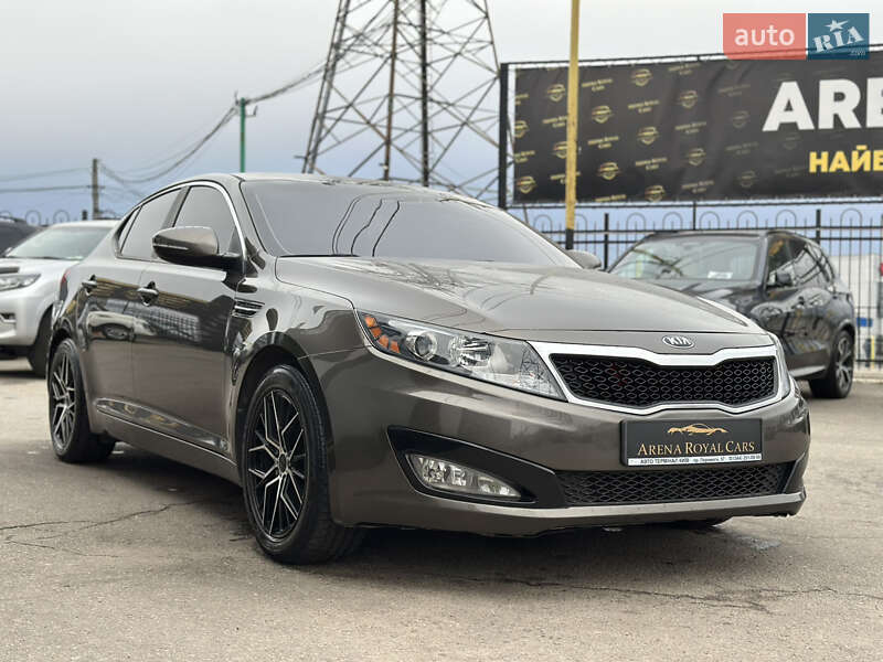 Седан Kia Optima 2012 в Харькове