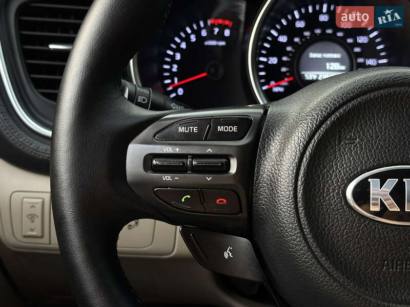 Седан Kia Optima 2013 в Николаеве