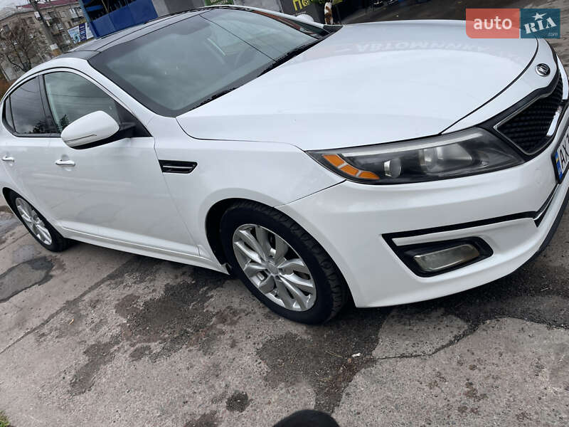 Седан Kia Optima 2015 в Харькове