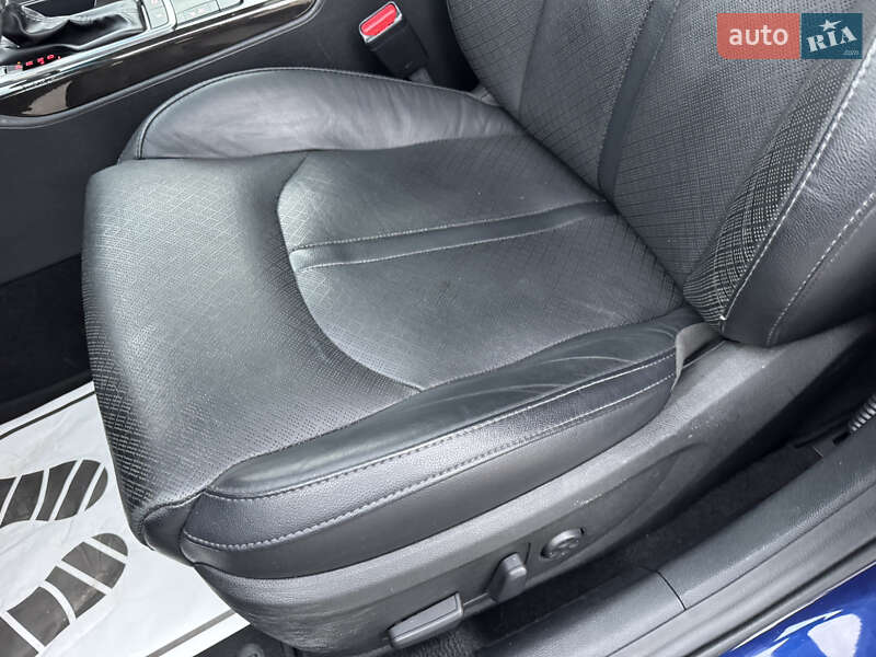 Седан Kia Optima 2017 в Киеве