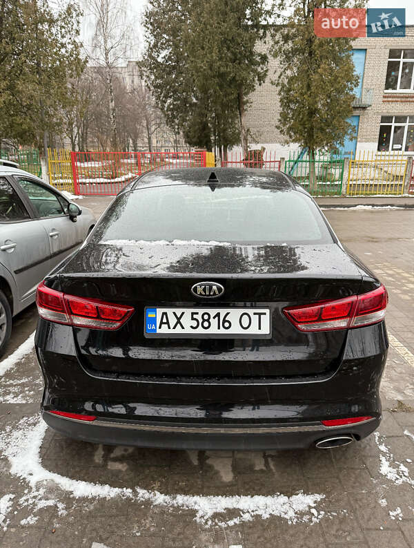 Седан Kia Optima 2016 в Харькове