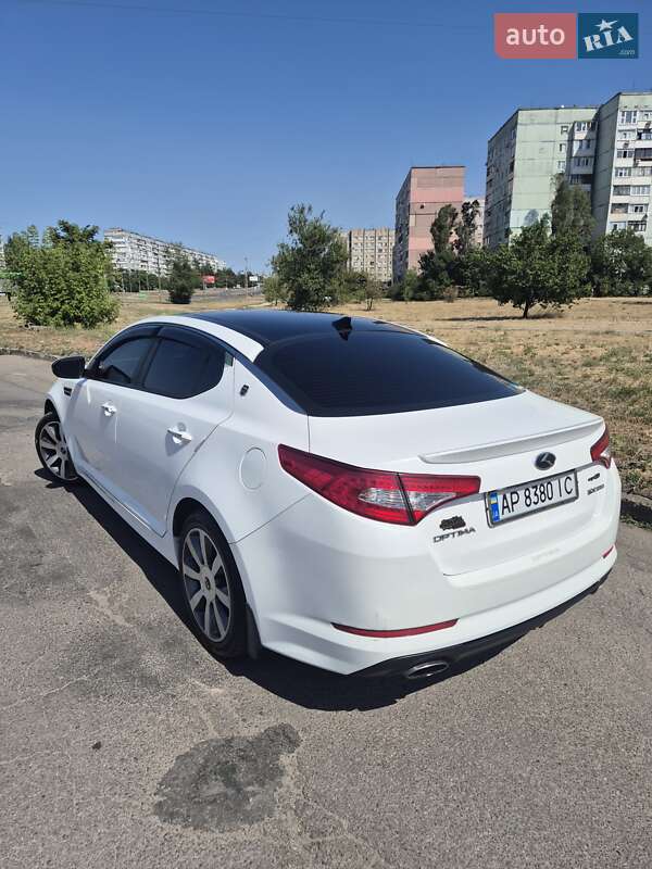 Седан Kia Optima 2012 в Запоріжжі
