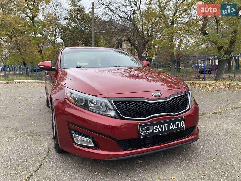 Седан Kia Optima 2015 в Николаеве