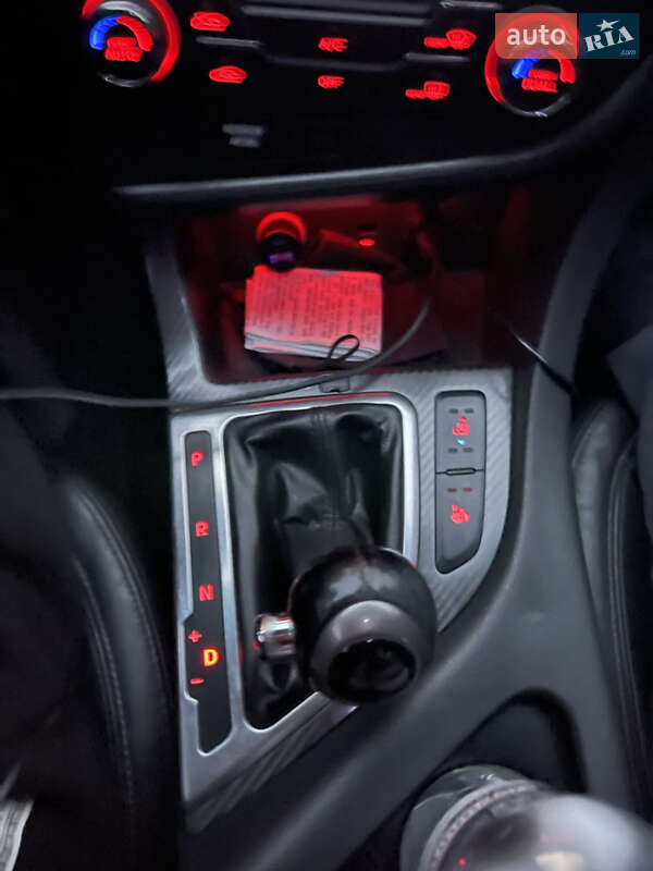 Седан Kia Optima 2011 в Киеве