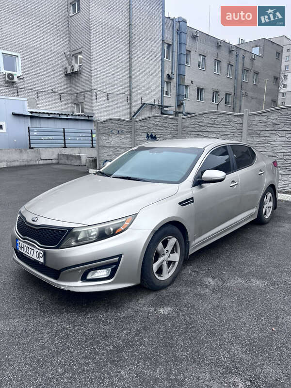 Седан Kia Optima 2013 в Днепре