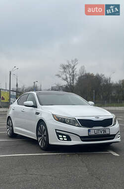 Седан Kia Optima 2014 в Киеве