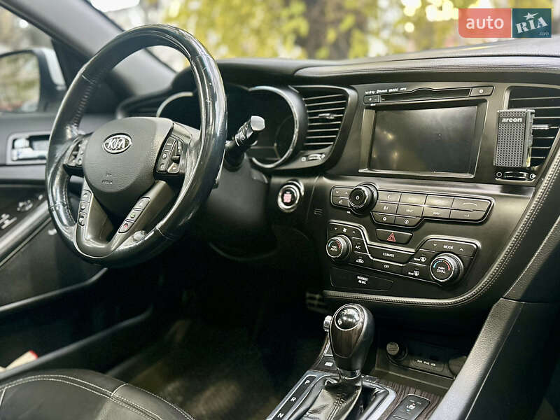 Седан Kia Optima 2011 в Полтаве