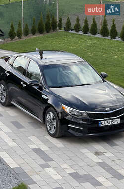 Седан Kia Optima 2016 в Львове