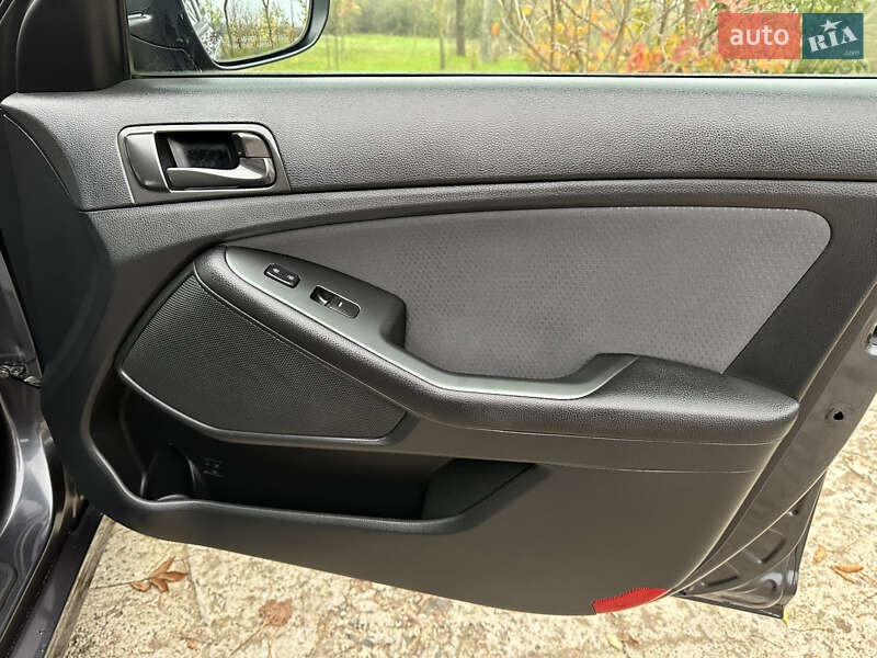 Седан Kia Optima 2015 в Одессе фото 44 Седан Kia Optima 2015 в Одессе