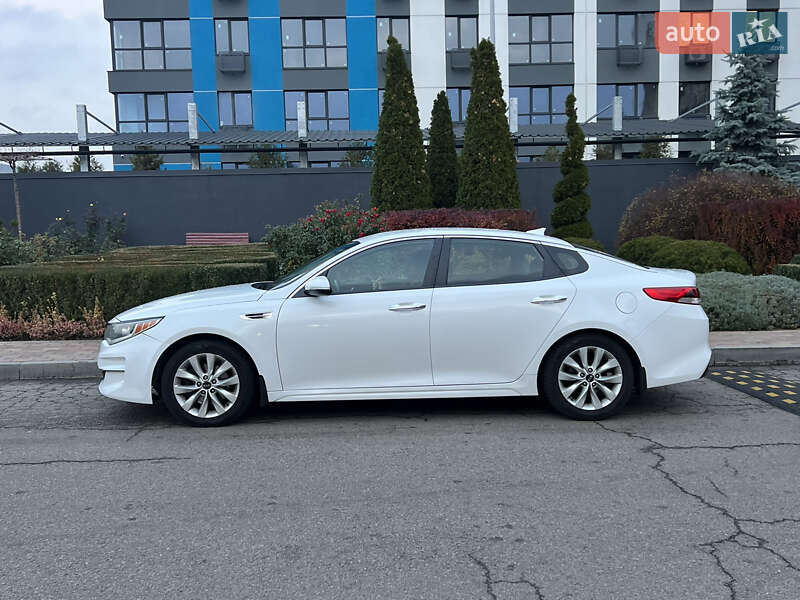 Седан Kia Optima 2017 в Дніпрі