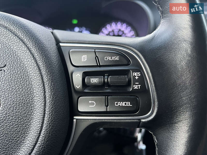 Седан Kia Optima 2017 в Дніпрі