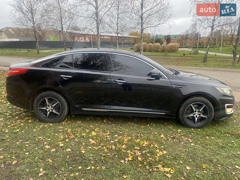 Седан Kia Optima 2013 в Новомиргороде
