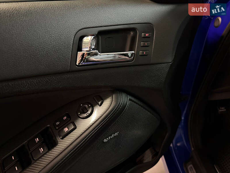 Седан Kia Optima 2012 в Дніпрі