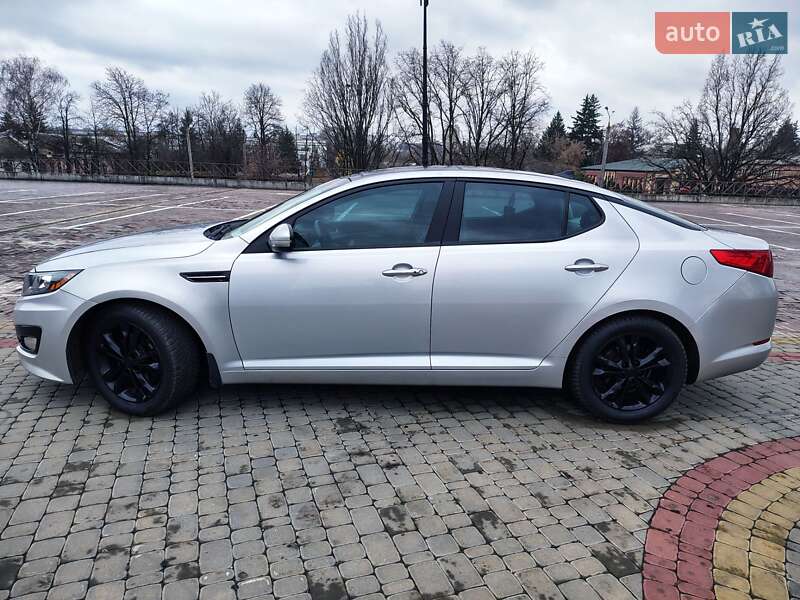Седан Kia Optima 2011 в Харкові