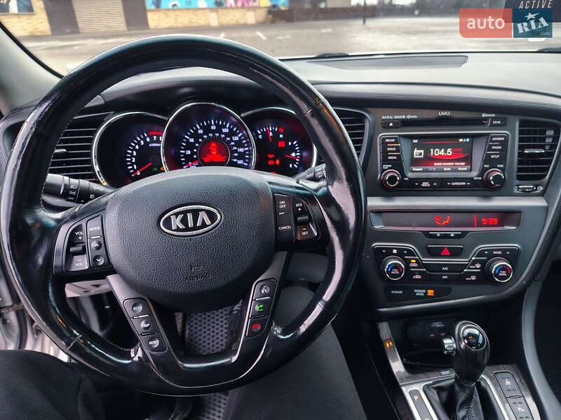 Седан Kia Optima 2011 в Харкові