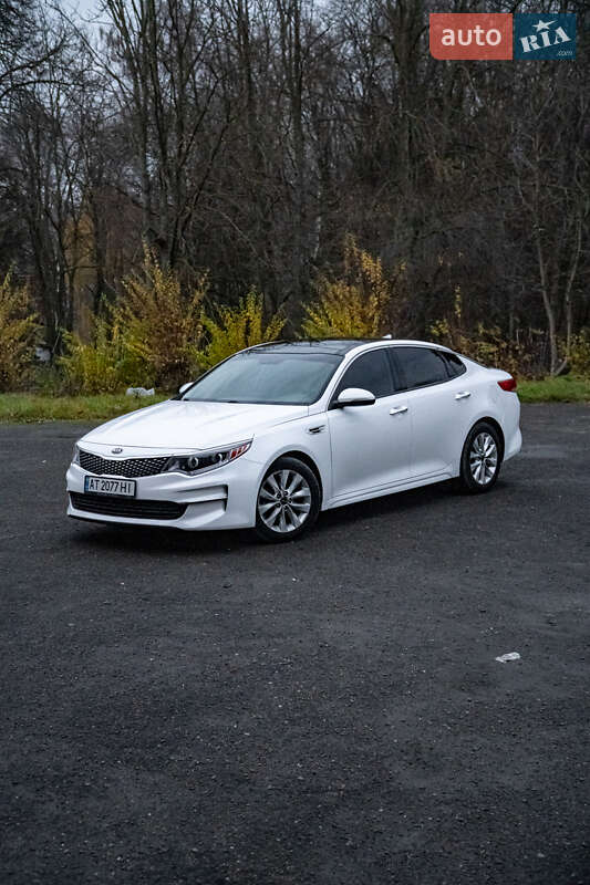 Седан Kia Optima 2016 в Бурштыне
