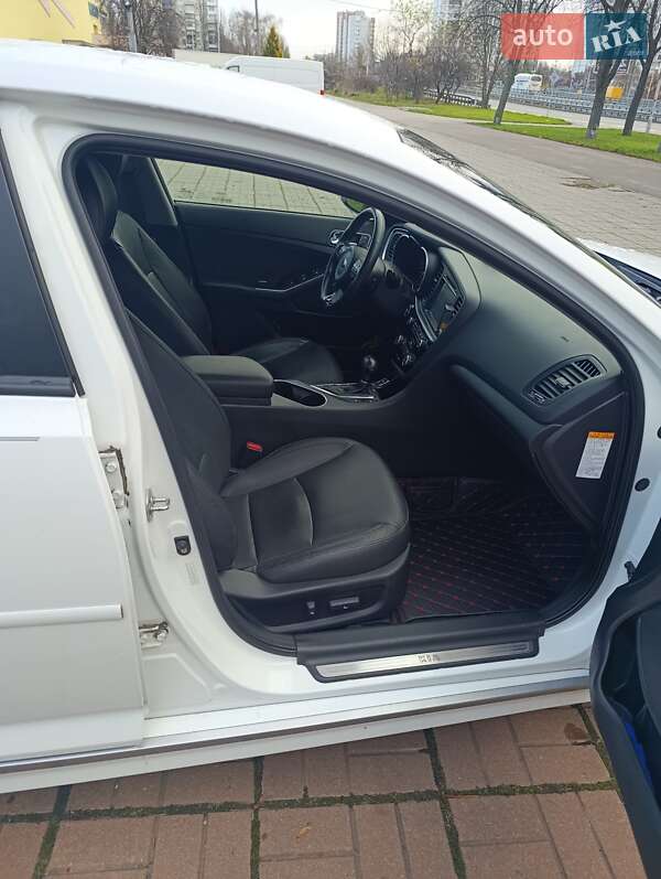 Седан Kia Optima 2014 в Киеве