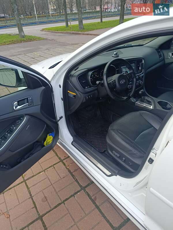 Седан Kia Optima 2014 в Киеве