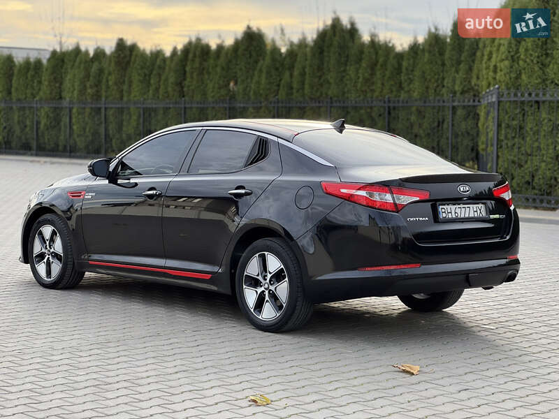Седан Kia Optima 2013 в Одессе