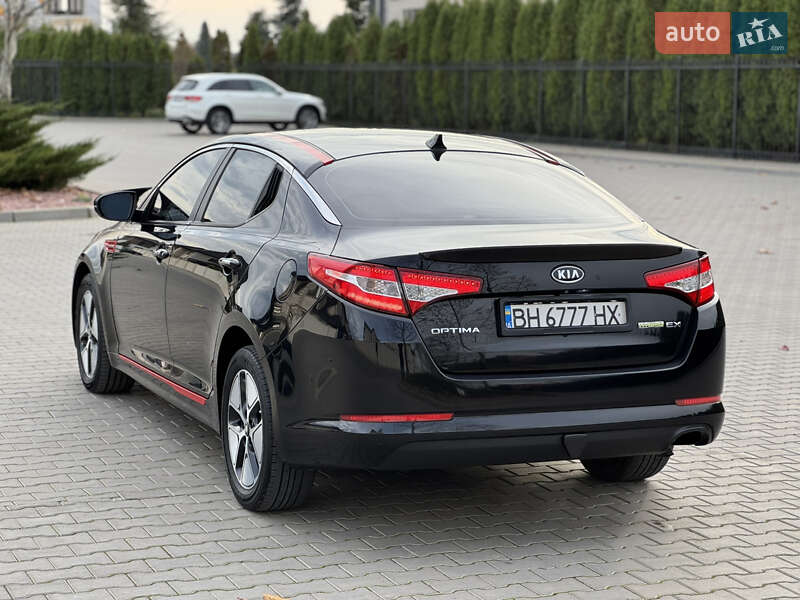 Седан Kia Optima 2013 в Одессе