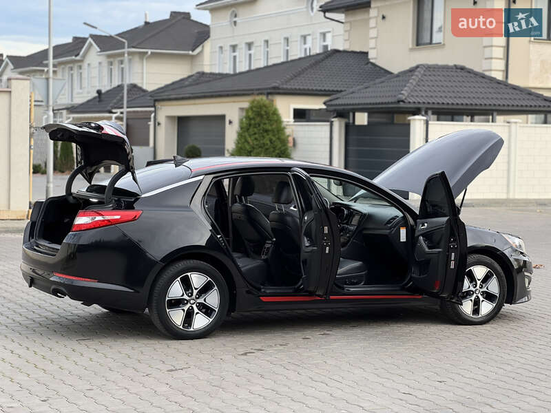 Седан Kia Optima 2013 в Одессе